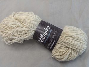 Vaaleanharmaa 140x3